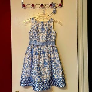 Beautiful dress with matching head band just in time for Easter! Perfect